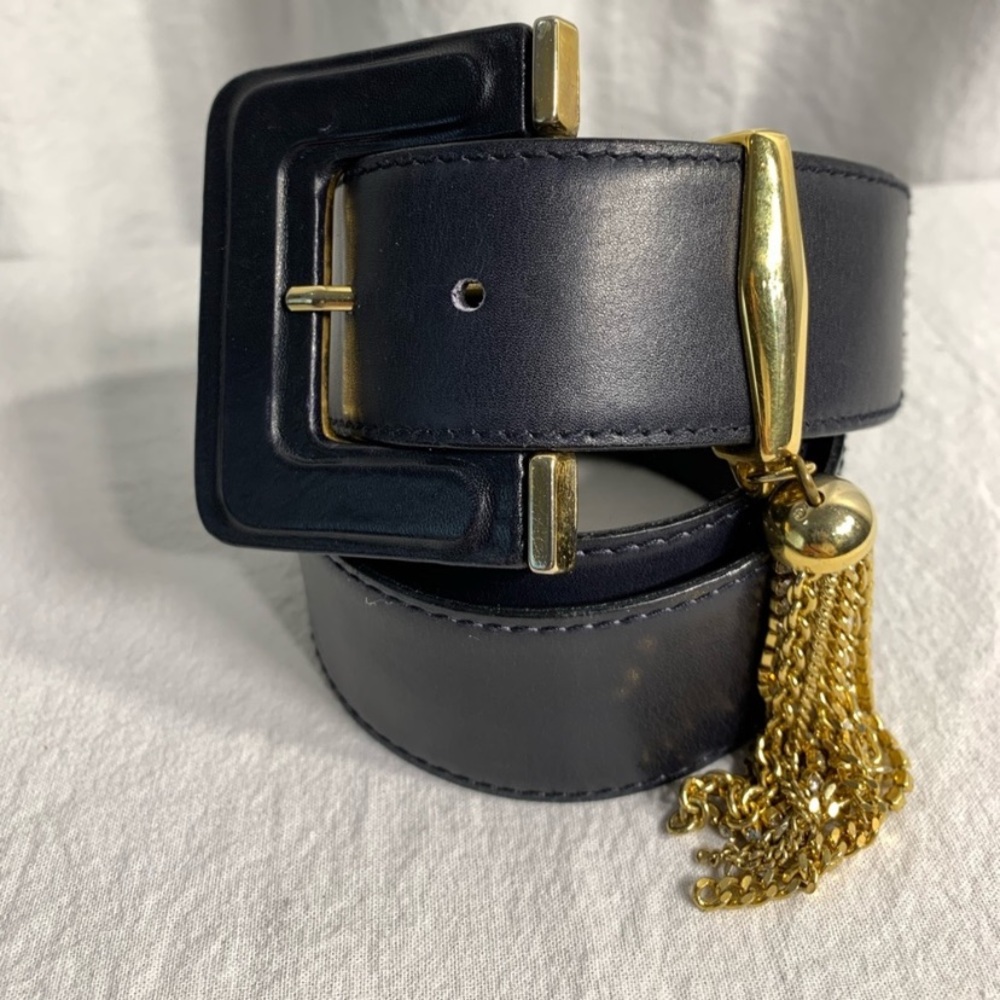 Escada belt